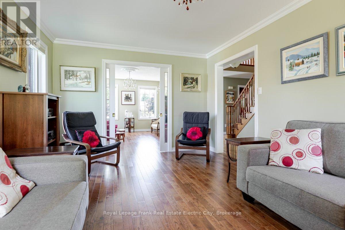 1592 College Park Drive, Peterborough, Ontario  K9K 2G9 - Photo 10 - X13451782