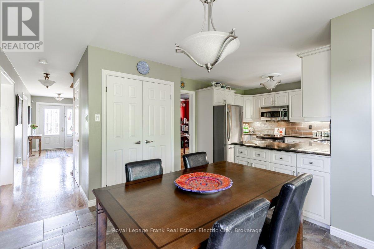 1592 College Park Drive, Peterborough, Ontario  K9K 2G9 - Photo 17 - X13451782