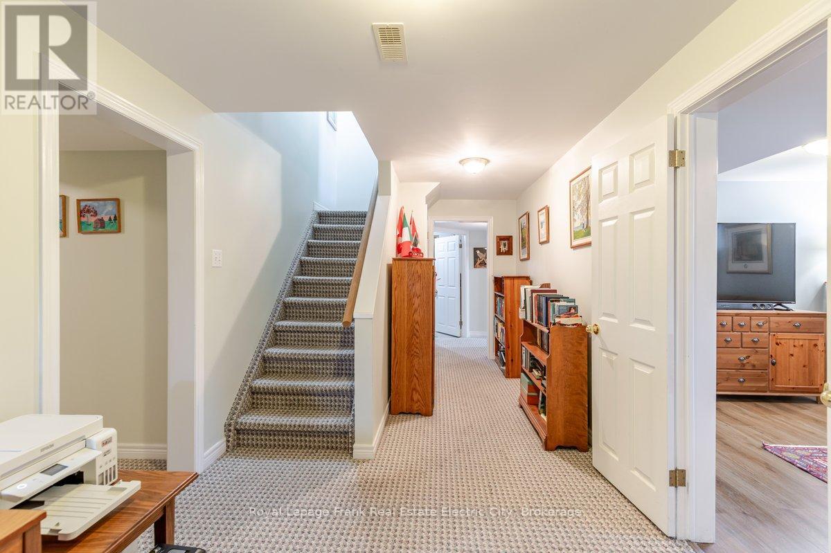 1592 College Park Drive, Peterborough, Ontario  K9K 2G9 - Photo 35 - X13451782