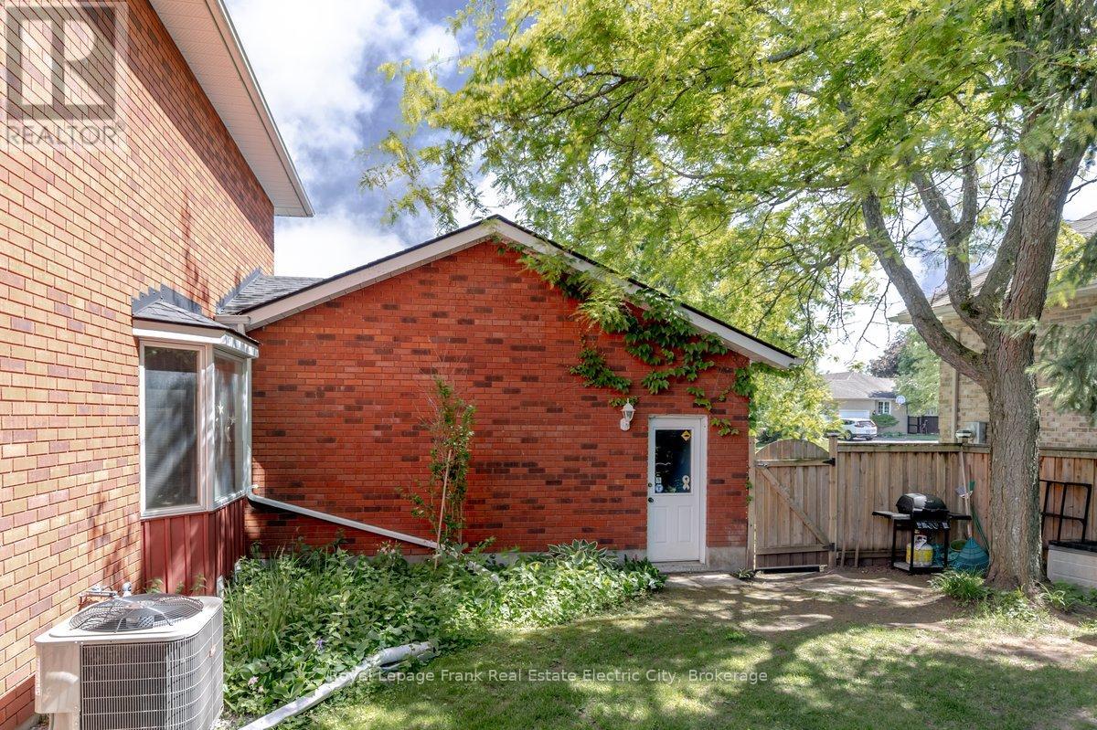 1592 College Park Drive, Peterborough, Ontario  K9K 2G9 - Photo 40 - X13451782