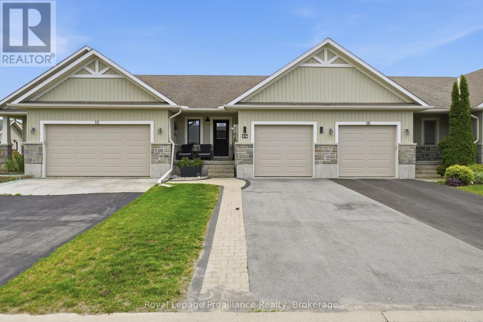 14 Chinook Street, Belleville, Ontario  K8P 0C4 - Photo 2 - X13451880