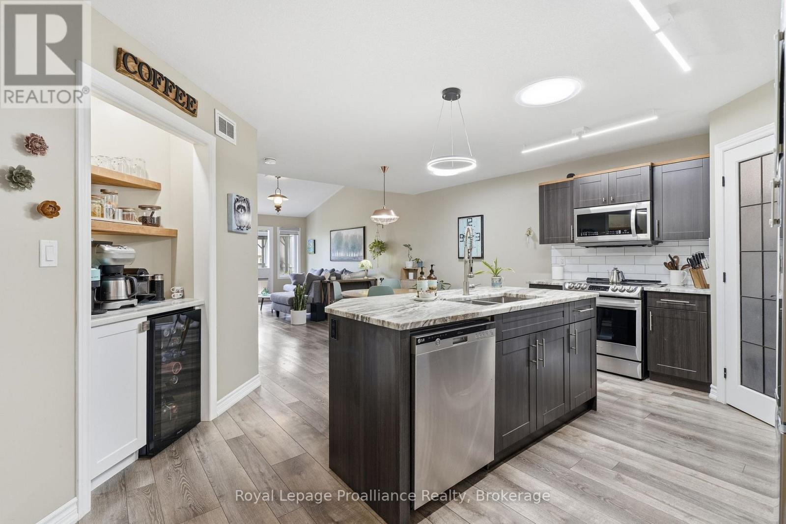 14 Chinook Street, Belleville, Ontario  K8P 0C4 - Photo 8 - X13451880