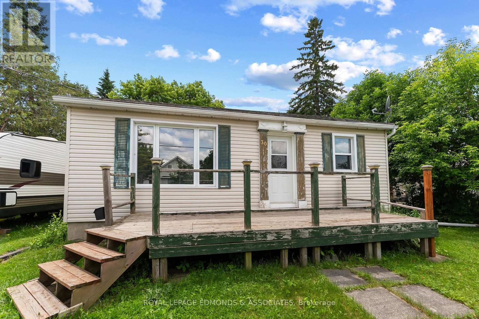 30 Poole Street, Mcnab/braeside, Ontario K7S 1J2 - Photo 2 - X13451832