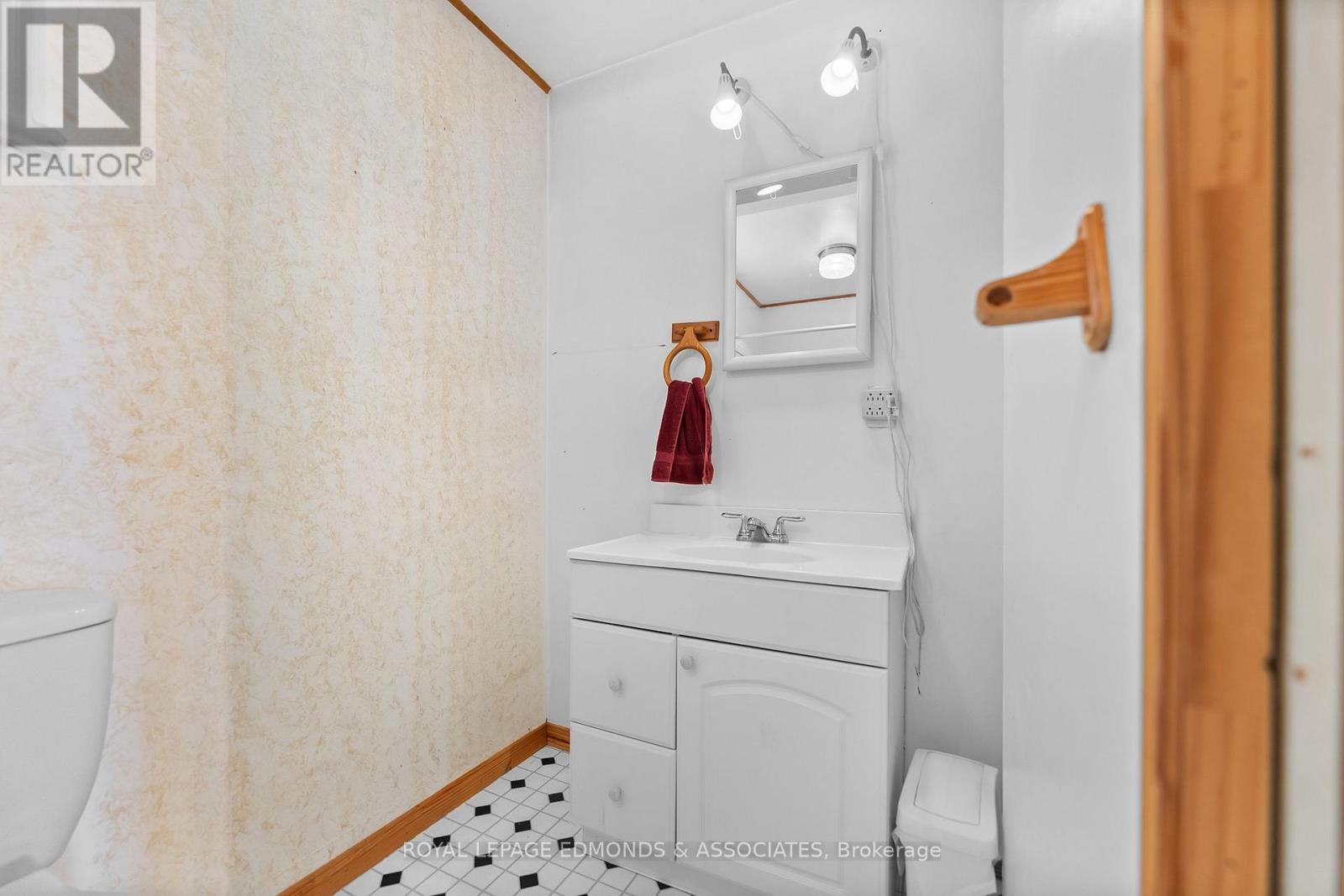 30 Poole Street, Mcnab/braeside, Ontario  K7S 1J2 - Photo 22 - X13451832