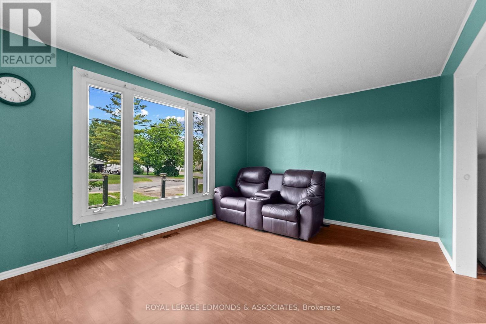 30 Poole Street, Mcnab/braeside, Ontario  K7S 1J2 - Photo 8 - X13451832