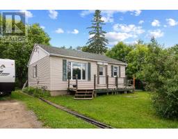 30 POOLE STREET, McNab/Braeside, Ontario