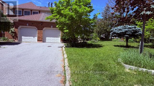 35 Davies Crescent, Whitby, Ontario  L1N 8X4 - Photo 3 - E13054116