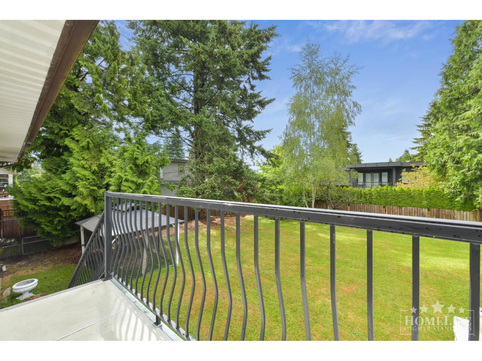 13900 Blackburn Avenue, White Rock, British Columbia  V4B 2Z2 - Photo 10 - R3136497