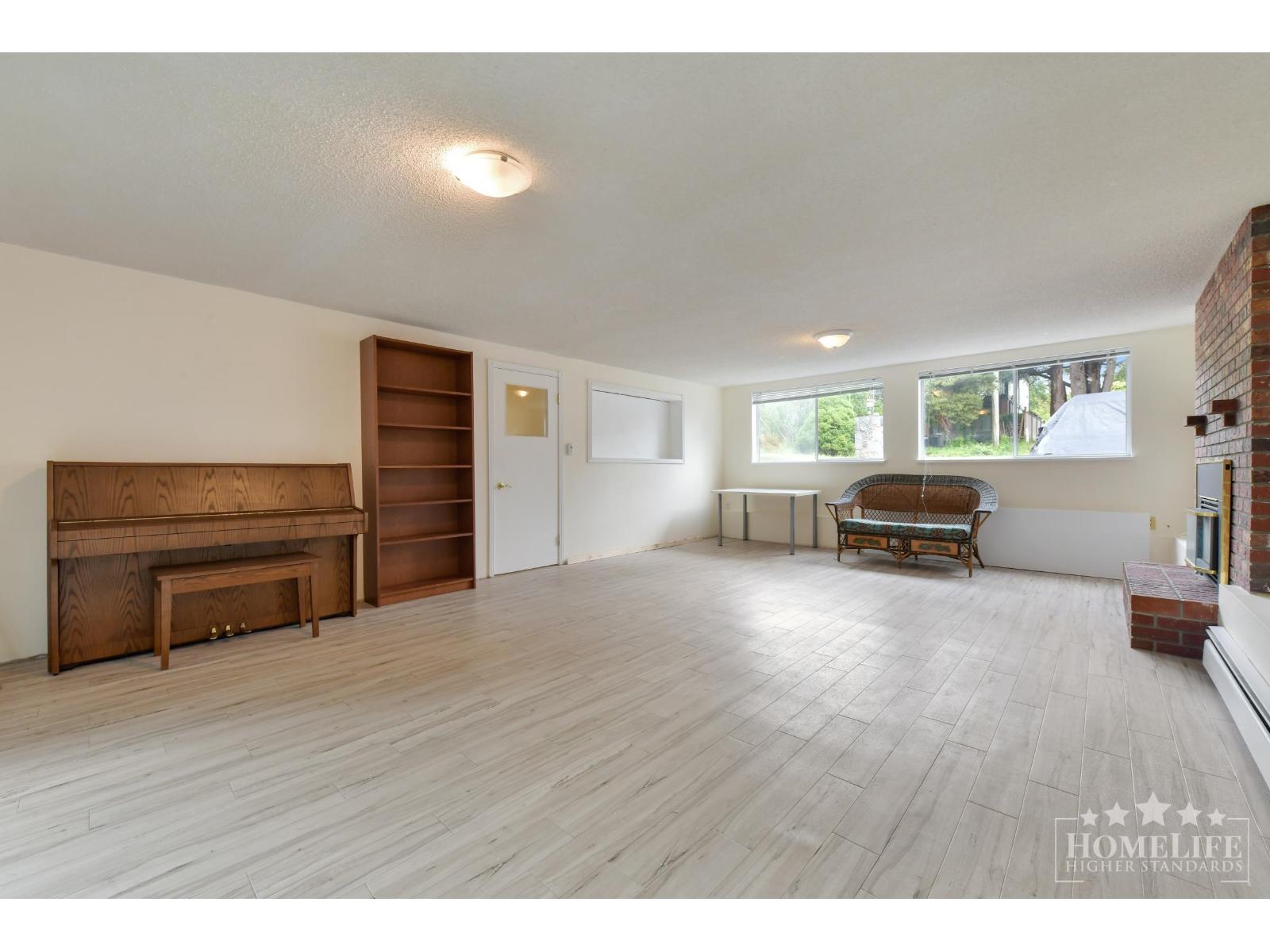 13900 Blackburn Avenue, White Rock, British Columbia  V4B 2Z2 - Photo 17 - R3136497