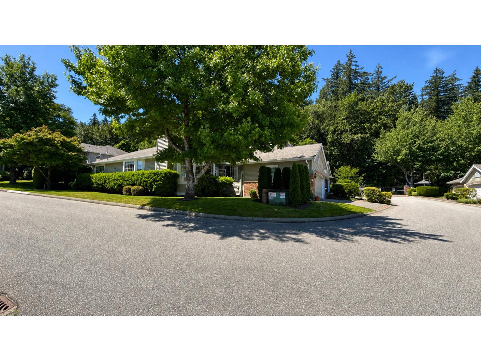 15 2688 150 Street, Surrey, British Columbia  V4P 1P1 - Photo 2 - R3136487