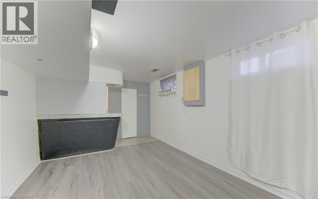 141 Franklin Street N, Kitchener, Ontario  N2A 1Y3 - Photo 35 - 40837081