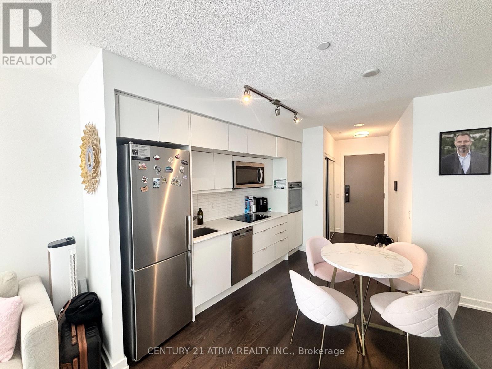 1908 - 10 York Street, Toronto, Ontario  M5J 0E1 - Photo 5 - C13451778