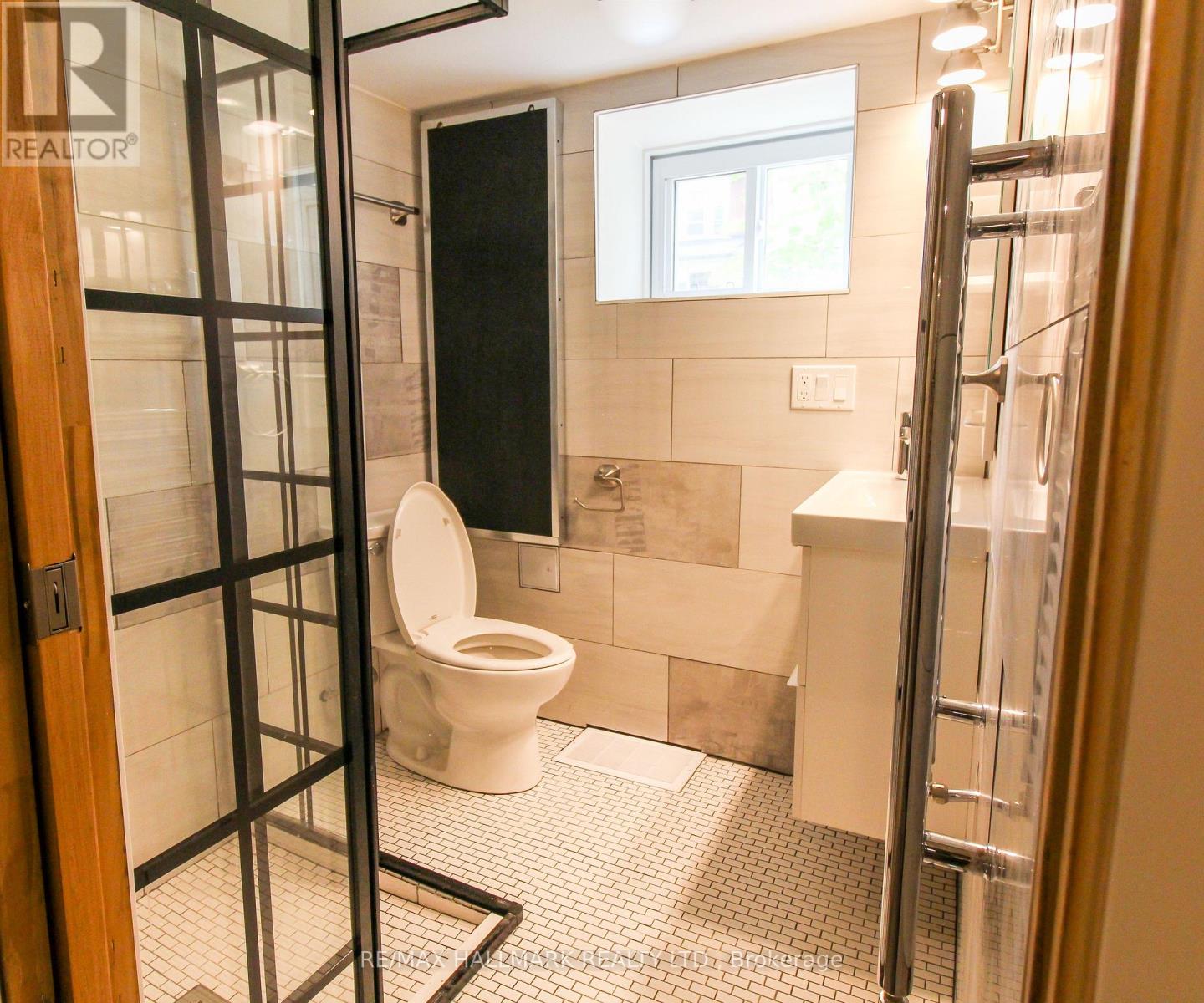 Bsmt - 371 St Clarens Avenue, Toronto, Ontario  M6H 3W2 - Photo 10 - C13451854