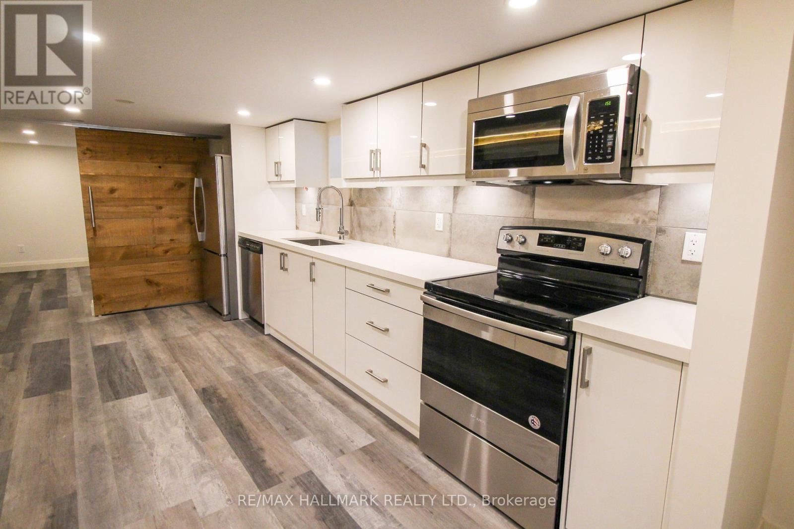 Bsmt - 371 St Clarens Avenue, Toronto, Ontario  M6H 3W2 - Photo 9 - C13451854