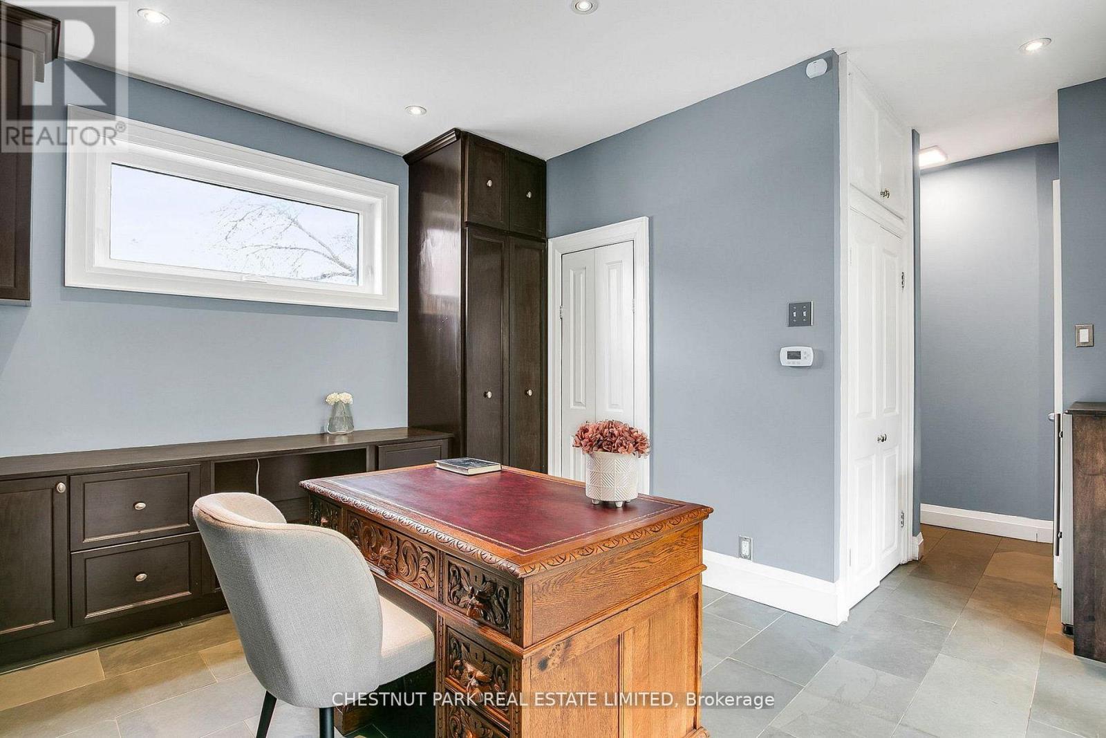 4 Biggar Avenue, Toronto, Ontario  M6H 2N4 - Photo 17 - C13451946