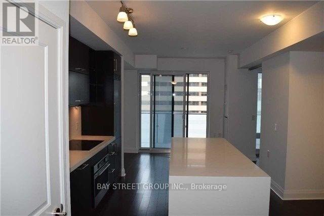 811 - 65 St Mary Street, Toronto, Ontario  M5S 0A6 - Photo 2 - C13452032
