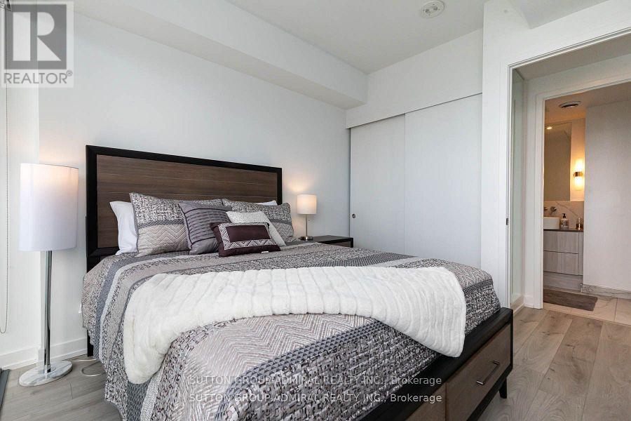 3501 - 161 Roehampton Avenue, Toronto, Ontario  M4P 0C8 - Photo 11 - C13452038