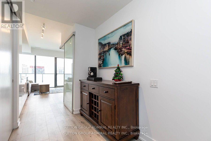 3501 - 161 Roehampton Avenue, Toronto, Ontario  M4P 0C8 - Photo 2 - C13452038