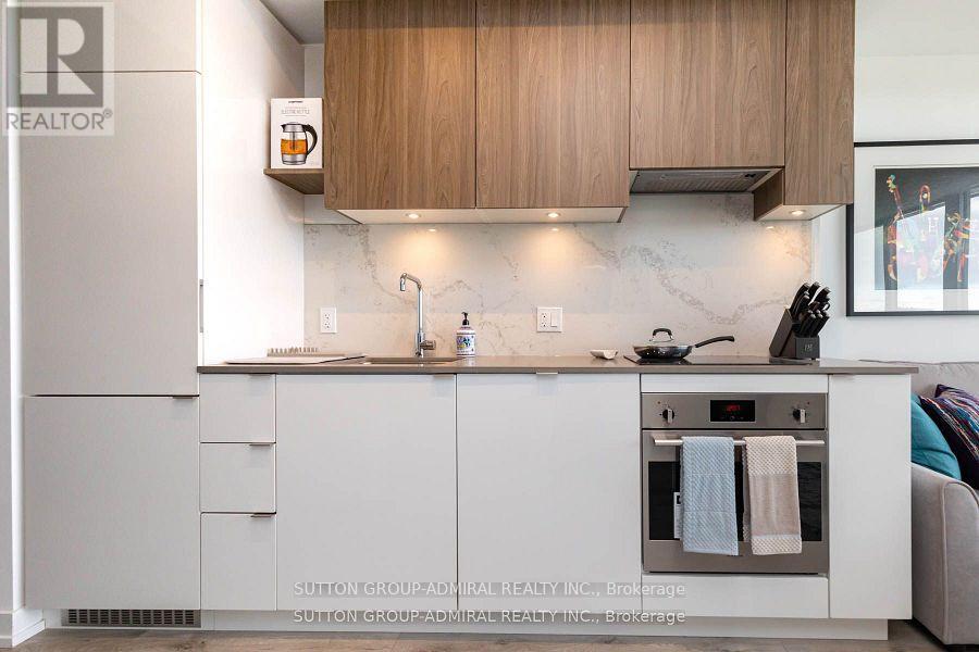 3501 - 161 Roehampton Avenue, Toronto, Ontario  M4P 0C8 - Photo 7 - C13452038