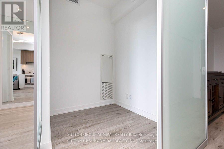 3501 - 161 Roehampton Avenue, Toronto, Ontario  M4P 0C8 - Photo 8 - C13452038