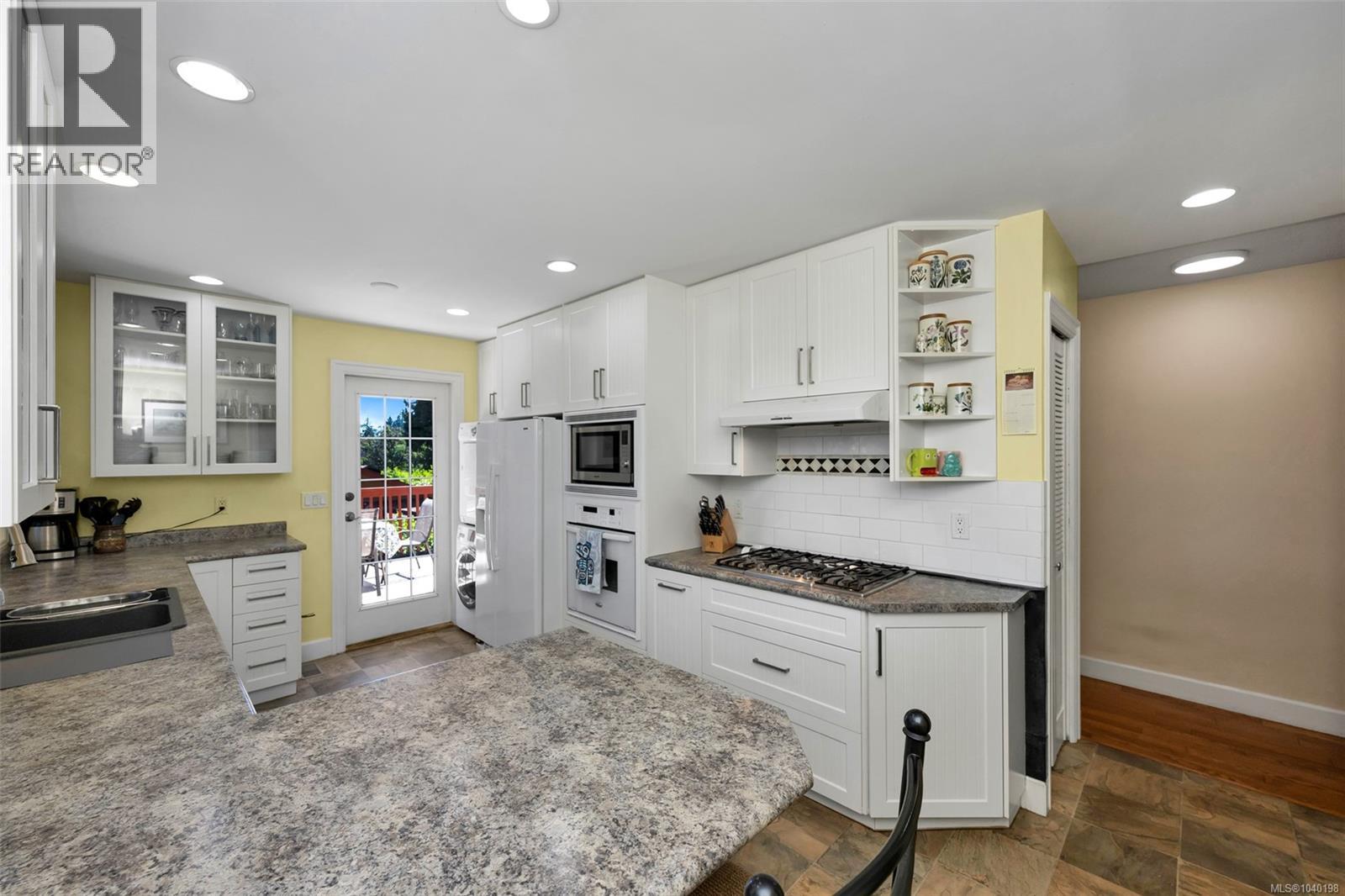 640 Springbank Pl, Mill Bay, British Columbia  V8H 1C4 - Photo 6 - 1040198