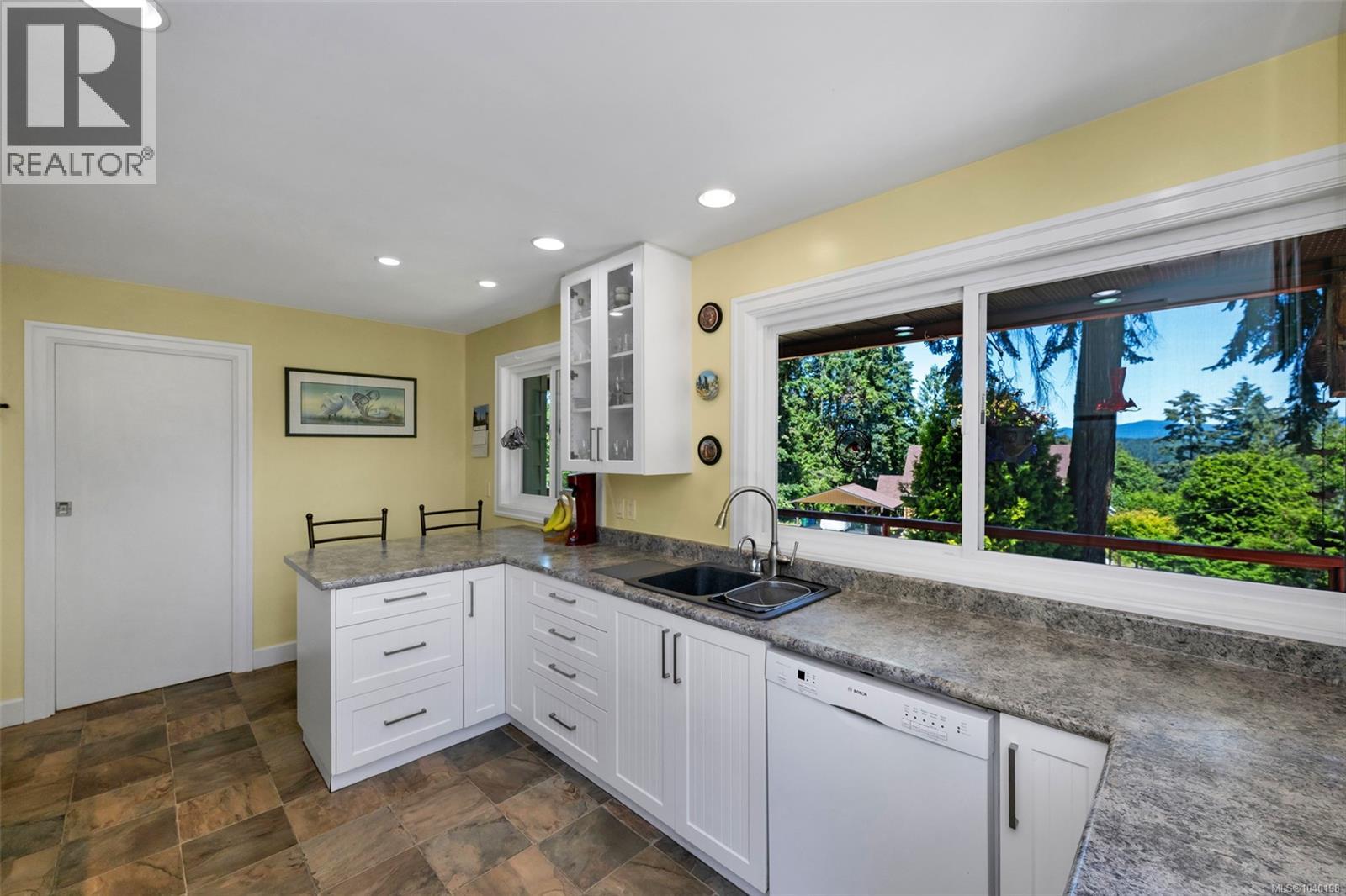 640 Springbank Pl, Mill Bay, British Columbia  V8H 1C4 - Photo 7 - 1040198