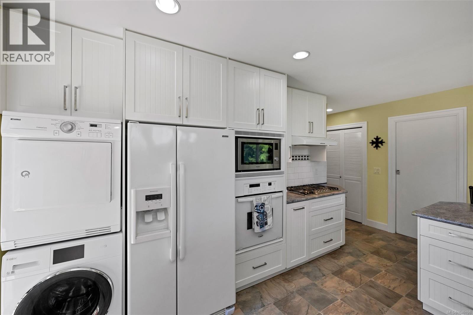 640 Springbank Pl, Mill Bay, British Columbia  V8H 1C4 - Photo 9 - 1040198