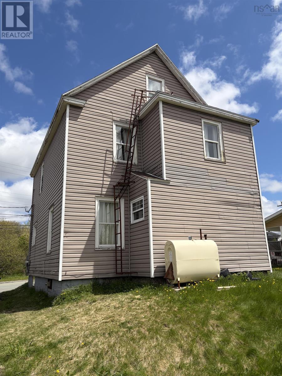 1491 Victoria Road, Whitney Pier, Nova Scotia  B1N 1M9 - Photo 3 - 202614473