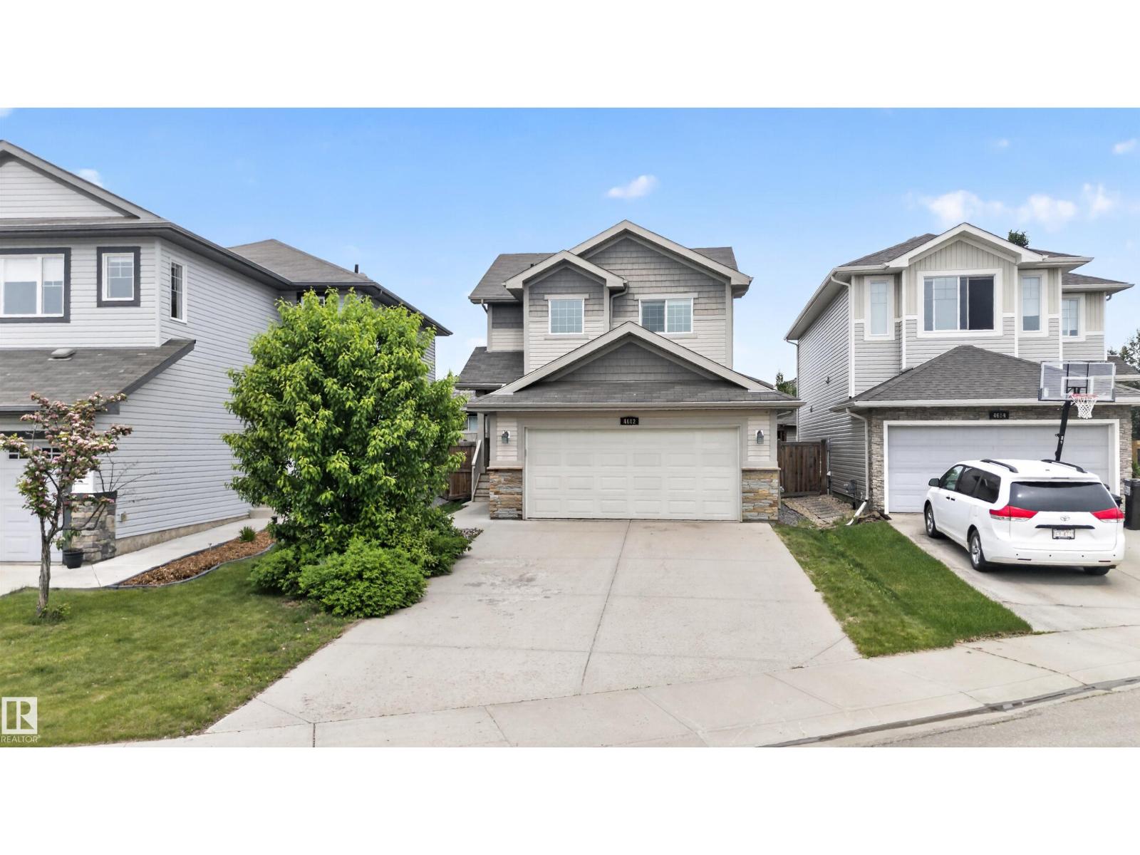 4612 Westcliff Pt Sw, Edmonton, Alberta  T6W 2S9 - Photo 3 - E4493940