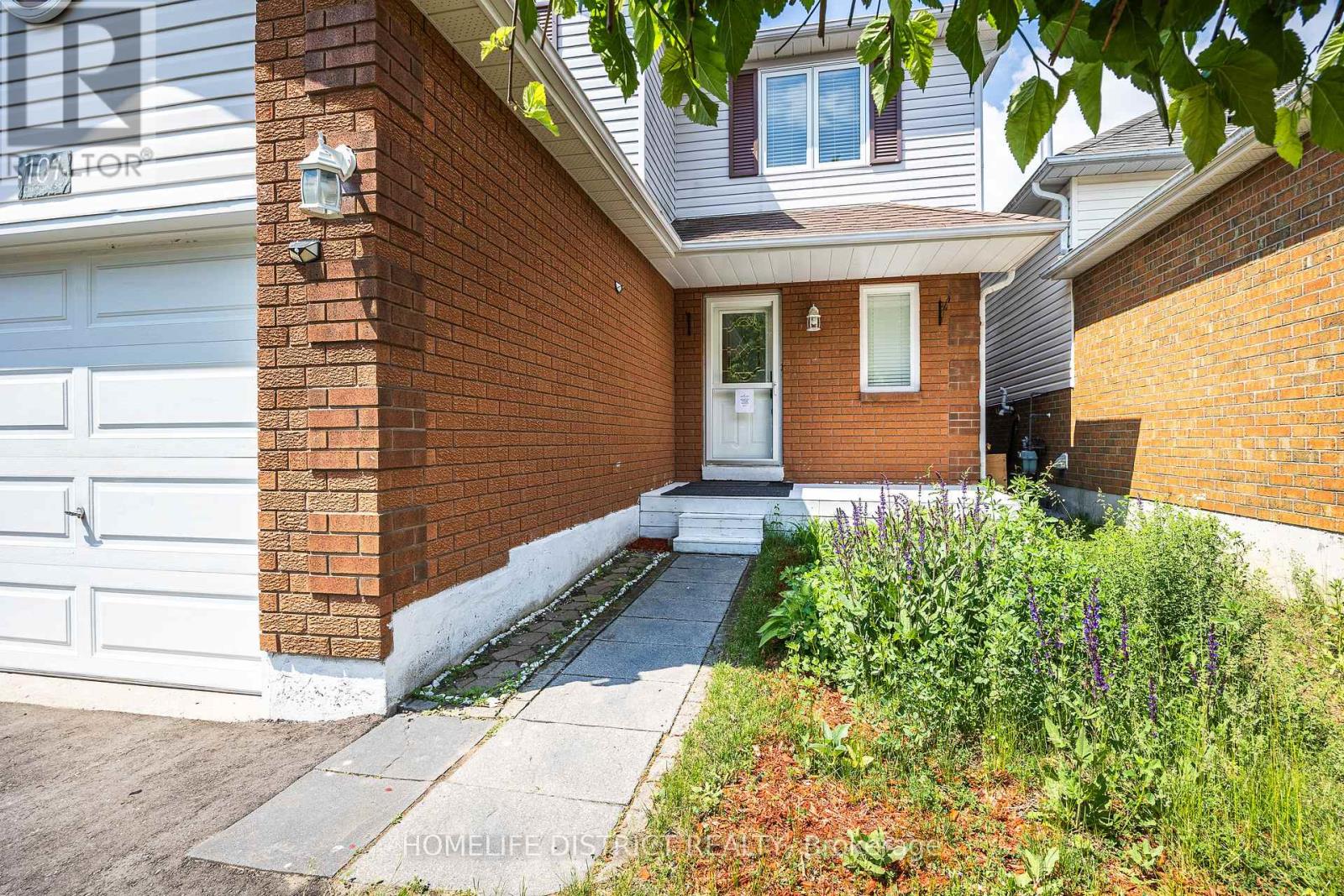 101 Champine Square, Clarington, Ontario  L1C 4V9 - Photo 2 - E13451836