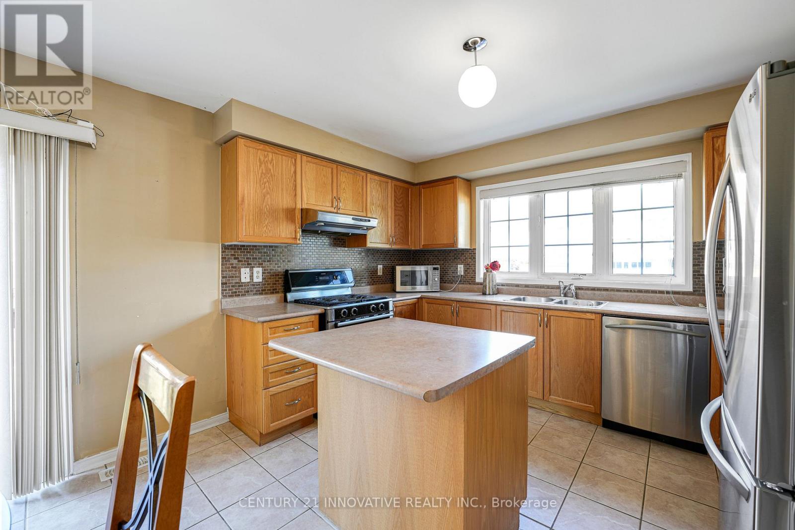 14 Middlecote Drive, Ajax, Ontario L1T 0A9 - Photo 24 - E13451862