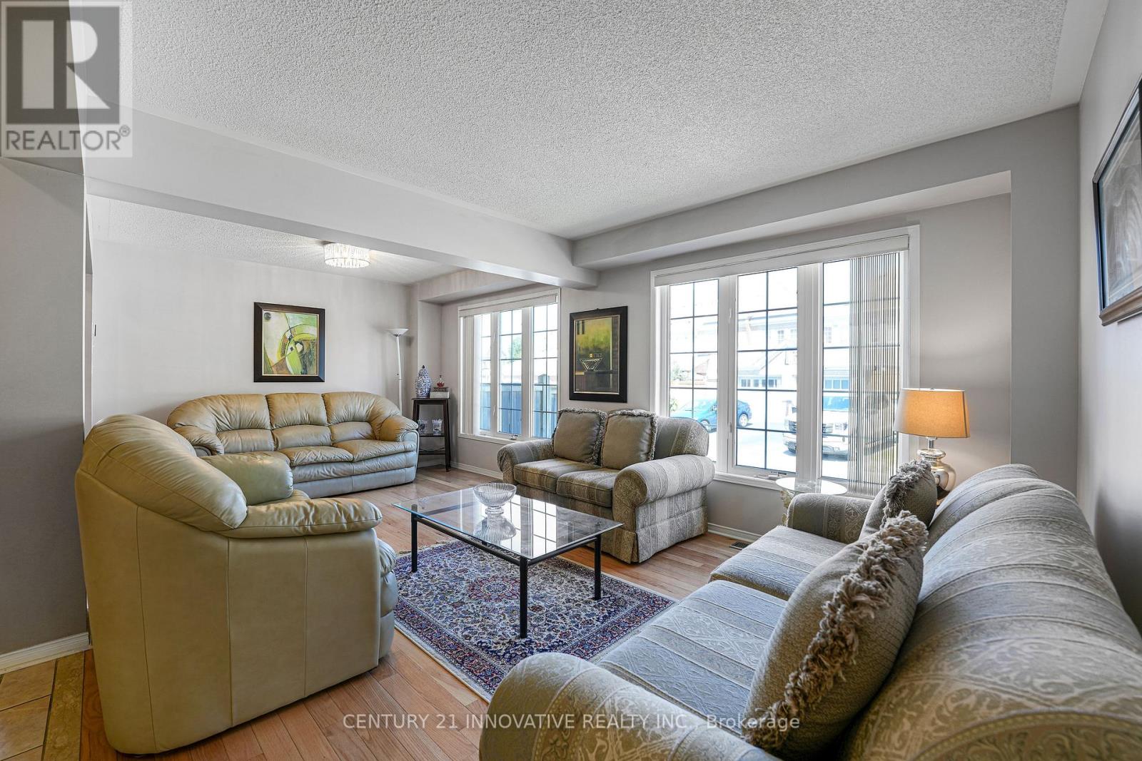 14 Middlecote Drive, Ajax, Ontario L1T 0A9 - Photo 4 - E13451862
