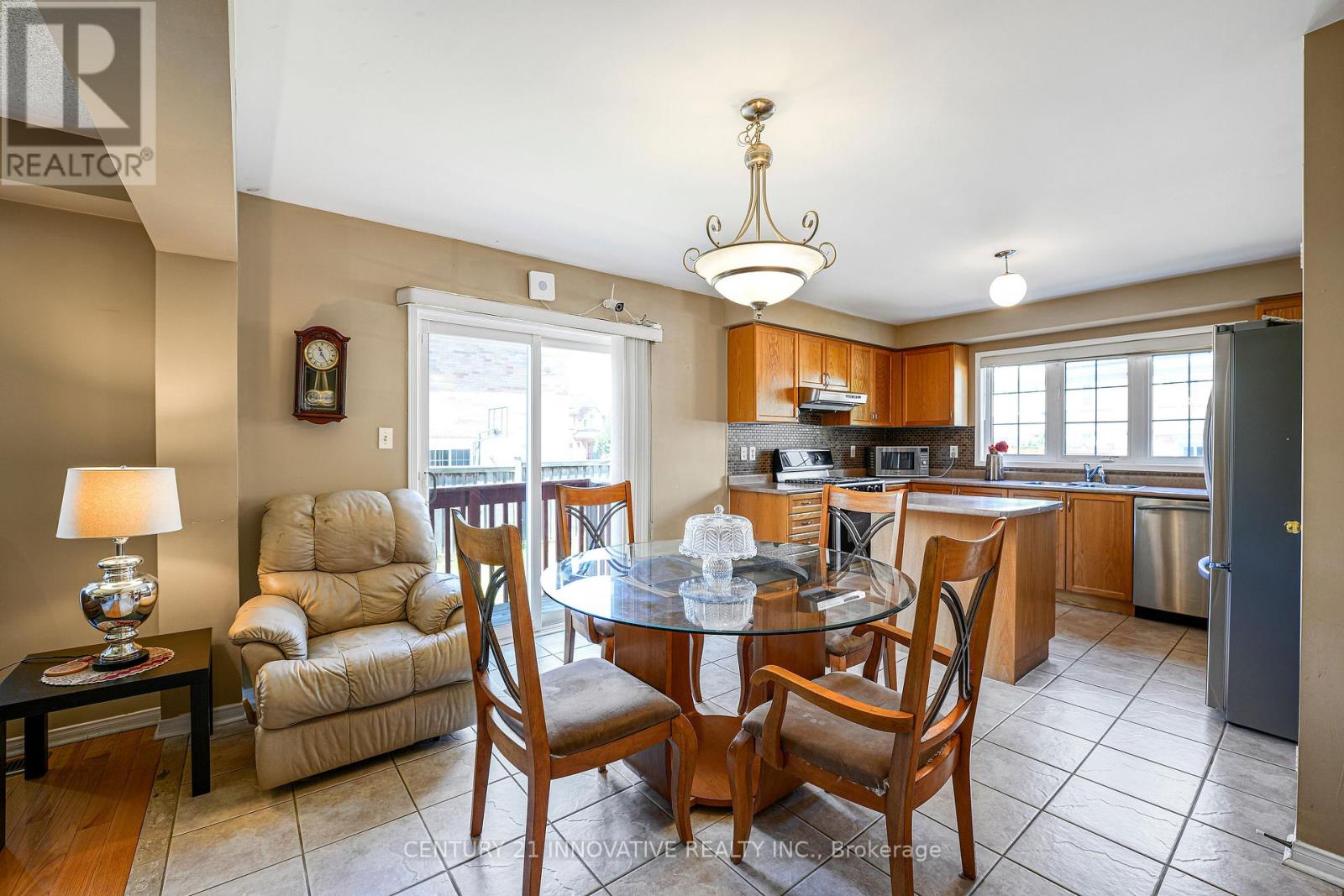 14 Middlecote Drive, Ajax, Ontario L1T 0A9 - Photo 8 - E13451862
