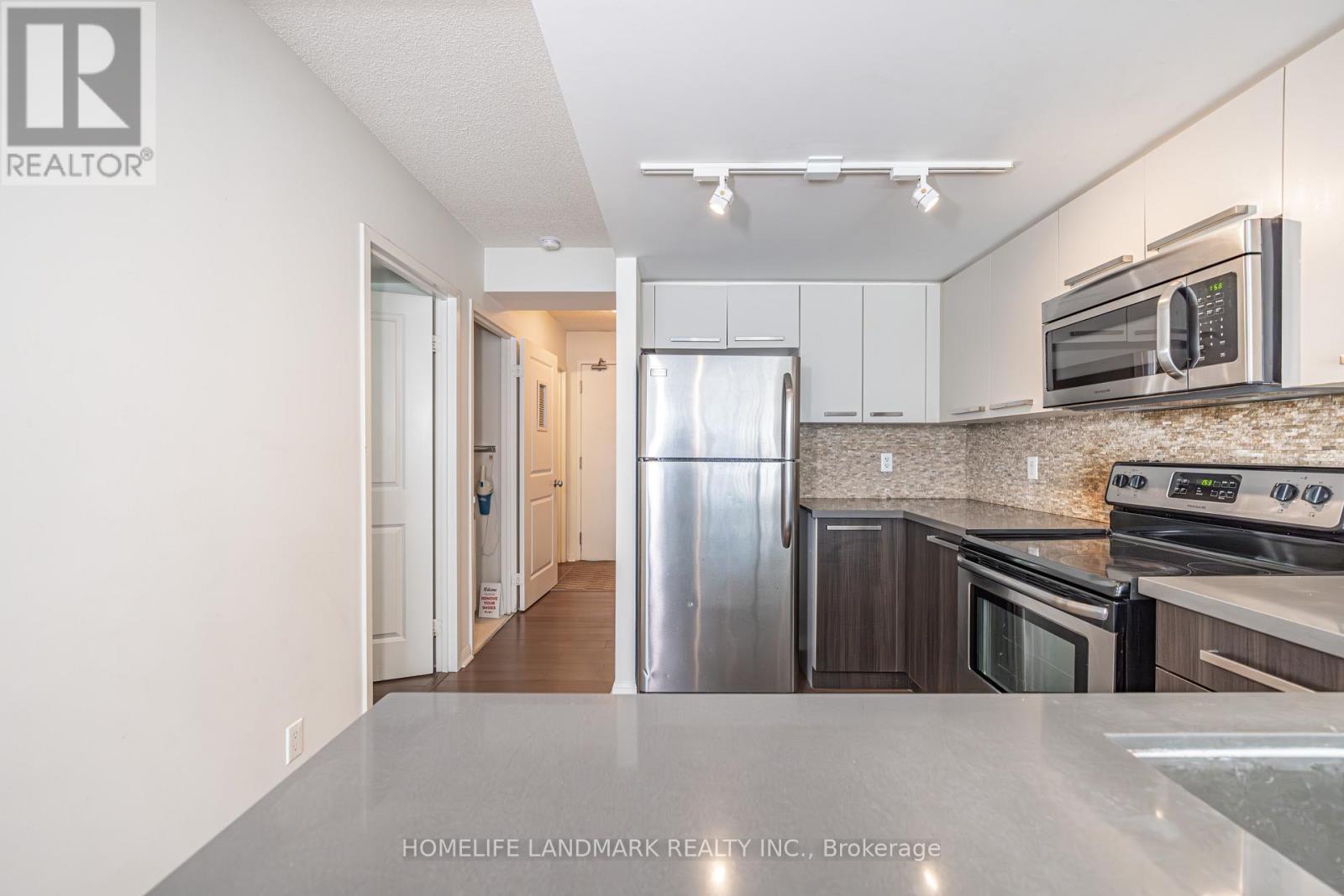 1802 - 11 St Joseph Street, Toronto, Ontario  M4Y 3G4 - Photo 5 - C13448924