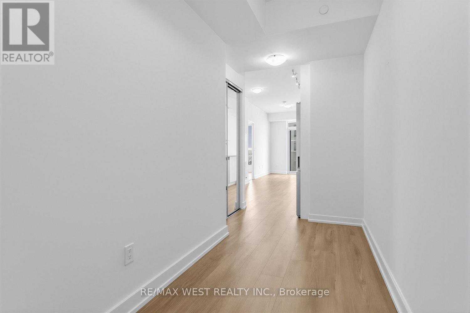 2222 - 498 Caldari Road, Vaughan, Ontario  L4K 0R6 - Photo 3 - N13451758