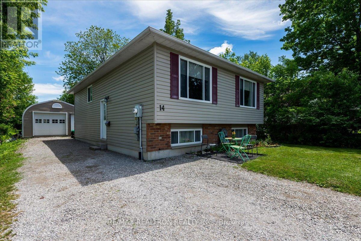 14 Courtland Street, Orillia, Ontario  L3V 1A5 - Photo 2 - S13451982