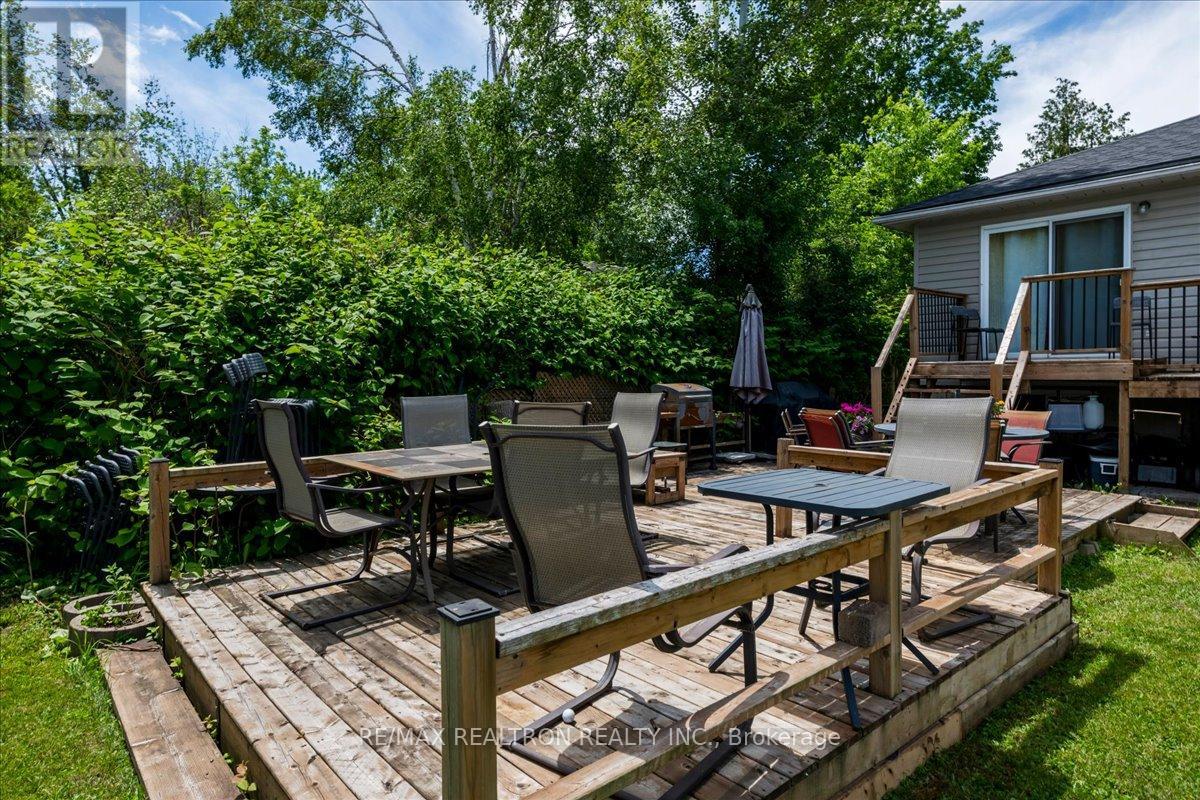 14 Courtland Street, Orillia, Ontario  L3V 1A5 - Photo 23 - S13451982