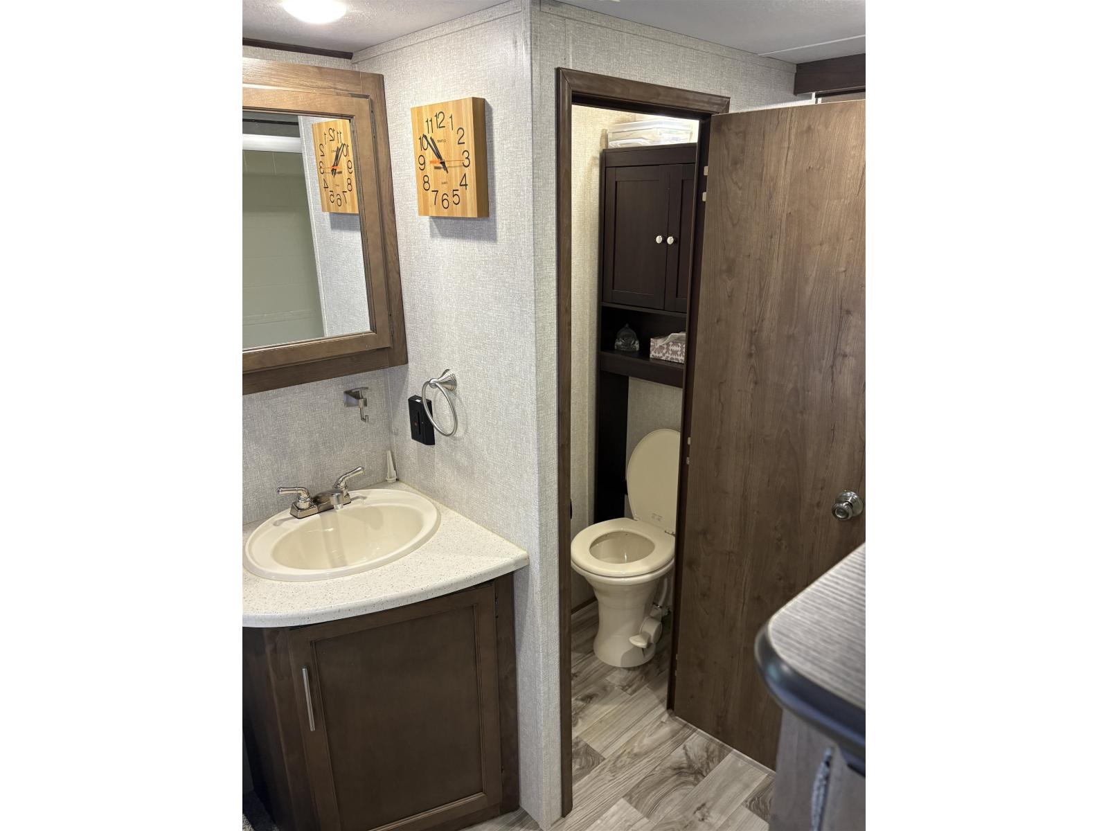 60 1436 Frost Road, Columbia Valley, Cultus Lake, British Columbia  V2R 4X8 - Photo 23 - R3134153
