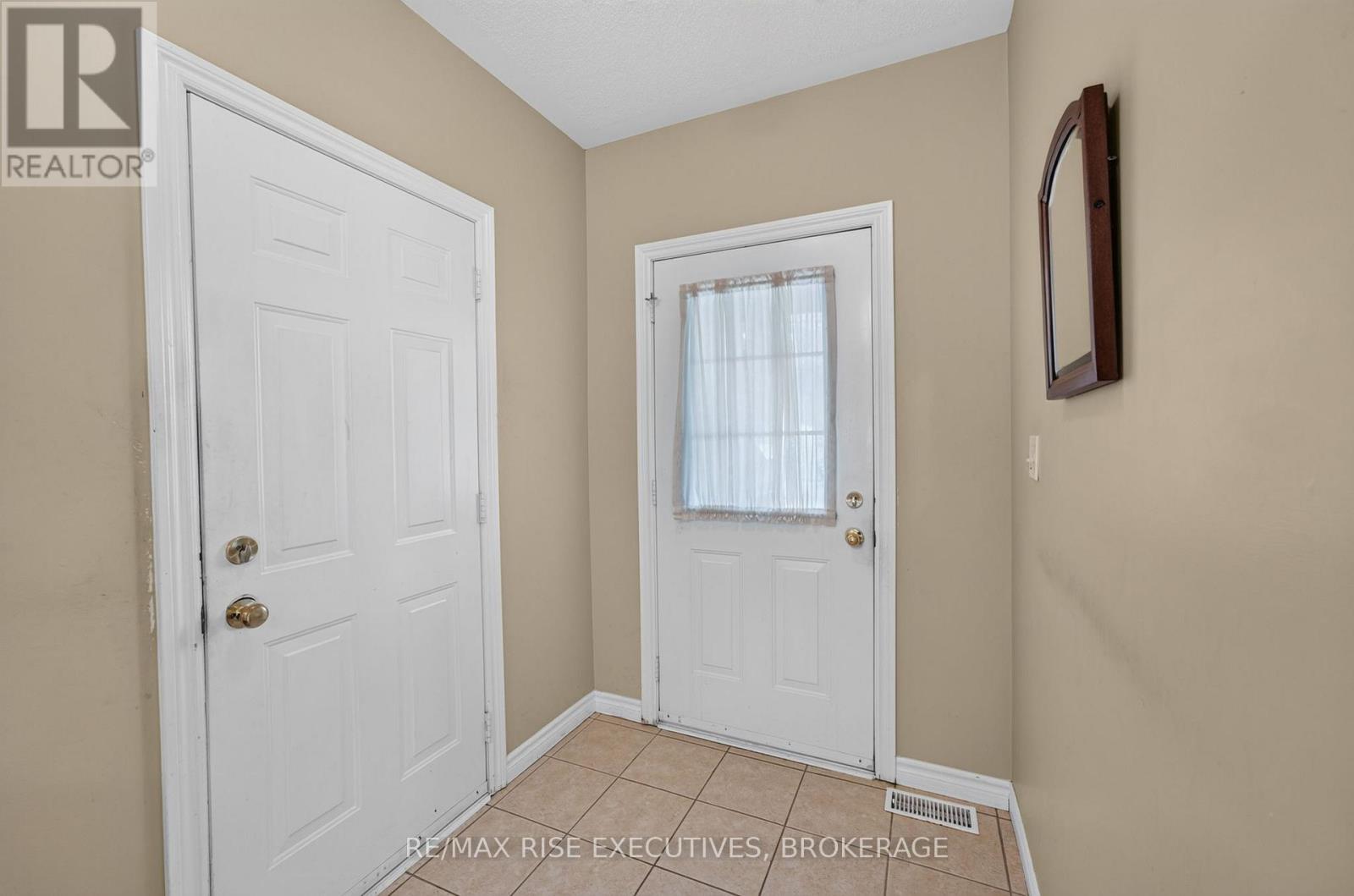 243 Sheridan Street, Kingston, Ontario K7P 3C6 - Photo 4 - X13452066