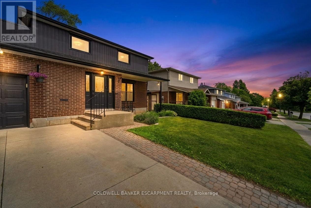 257 Kingham Road, Halton Hills, Ontario  L7J 2T3 - Photo 1 - W13451848