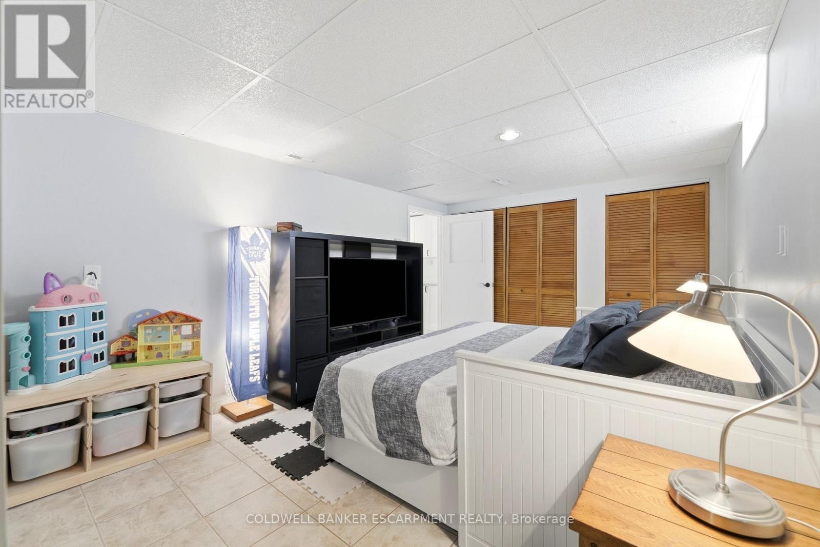 257 Kingham Road, Halton Hills, Ontario  L7J 2T3 - Photo 33 - W13451848