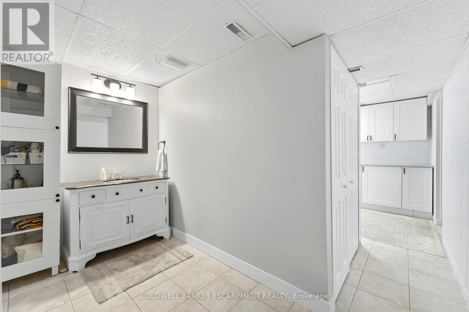 257 Kingham Road, Halton Hills, Ontario  L7J 2T3 - Photo 37 - W13451848