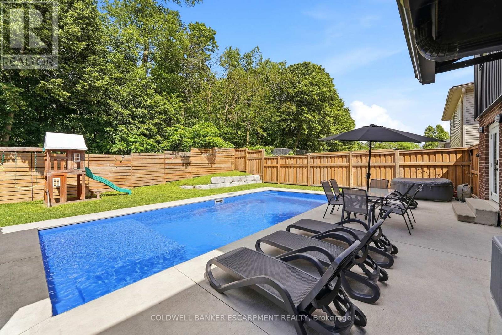 257 Kingham Road, Halton Hills, Ontario  L7J 2T3 - Photo 41 - W13451848