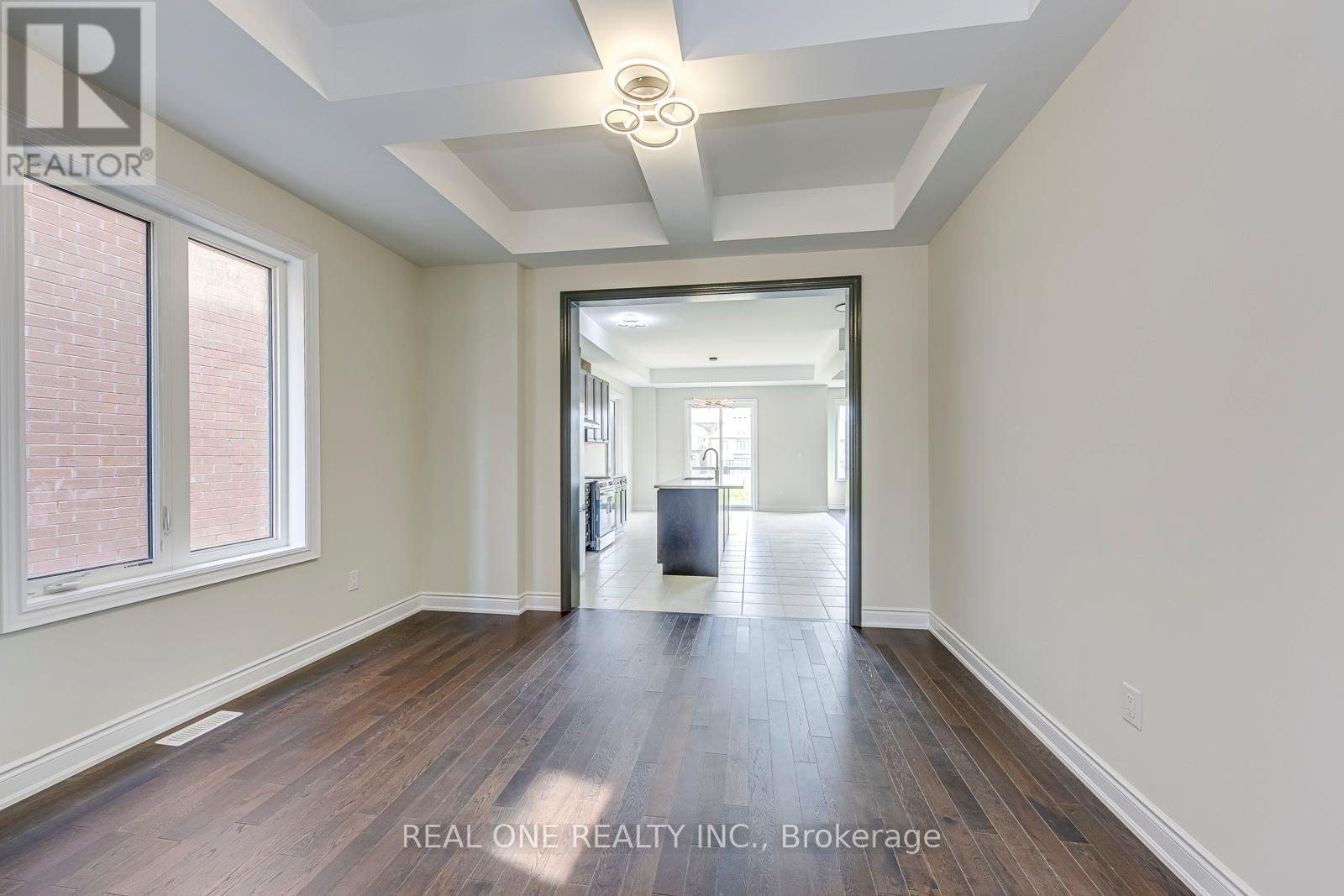 3103 Perkins Way, Oakville, Ontario  L6H 7Z5 - Photo 4 - W13451870