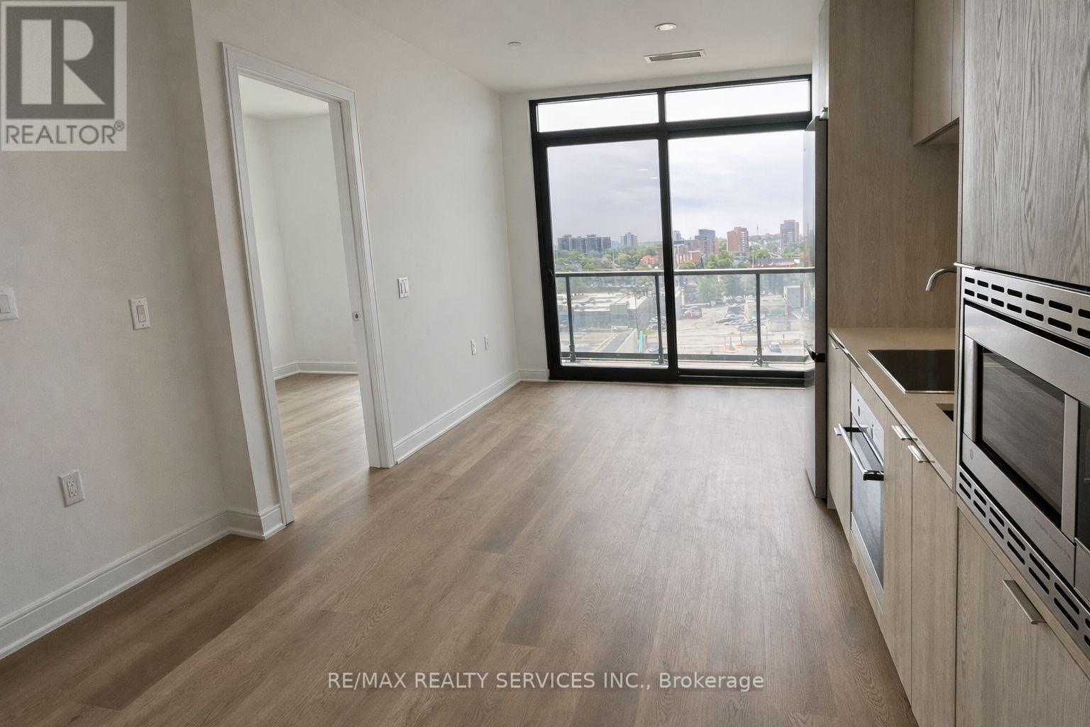 723 - 86 DUNDAS STREET, Mississauga, Ontario
