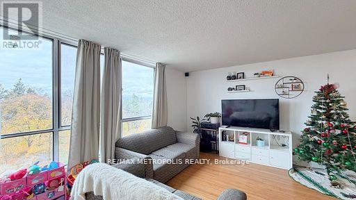 713 - 10 Martha Eaton Way, Toronto, Ontario M6M 5B3 - Photo 7 - W13451942