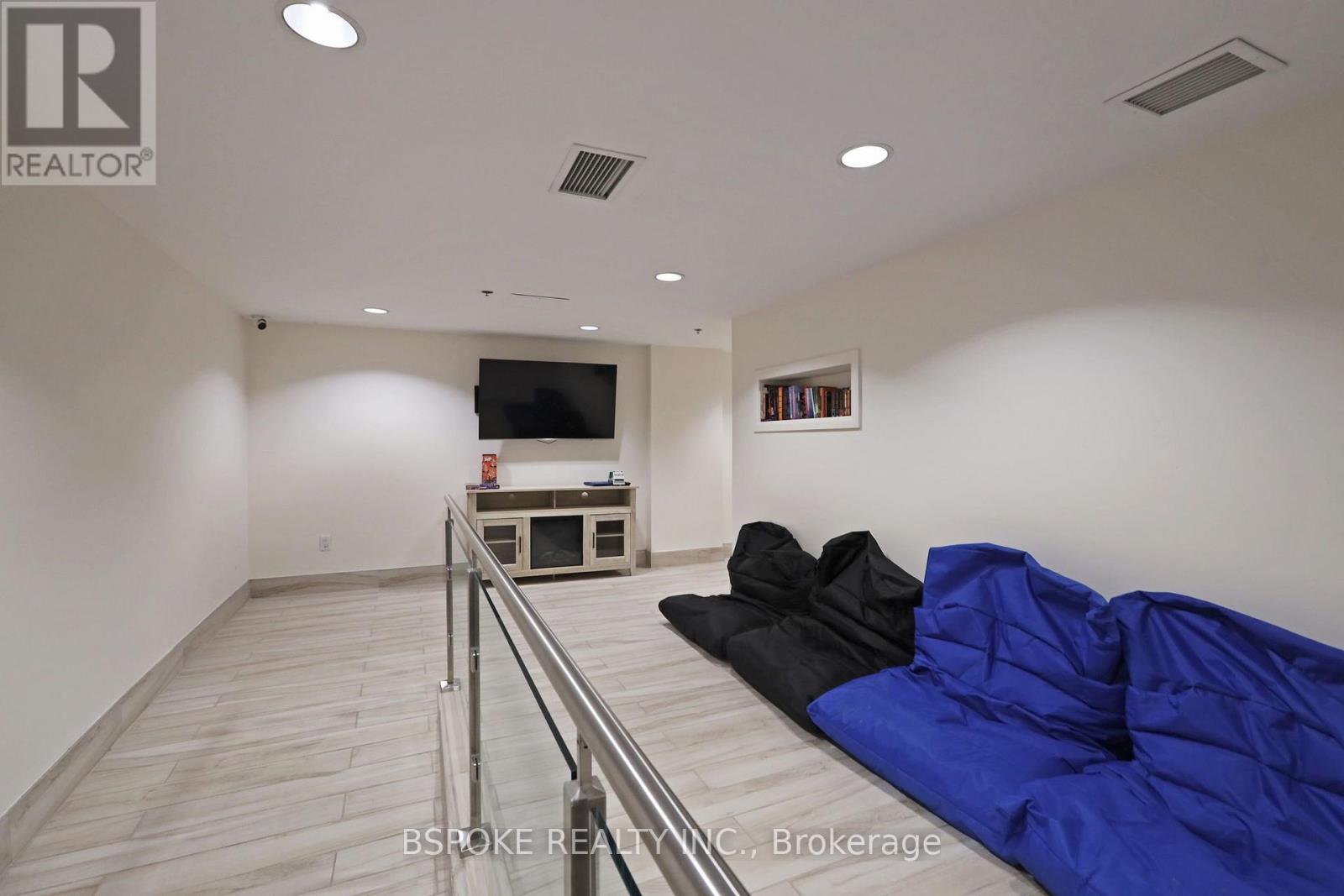 722 - 812 Lansdowne Avenue, Toronto, Ontario  M6H 4K5 - Photo 19 - W13452024