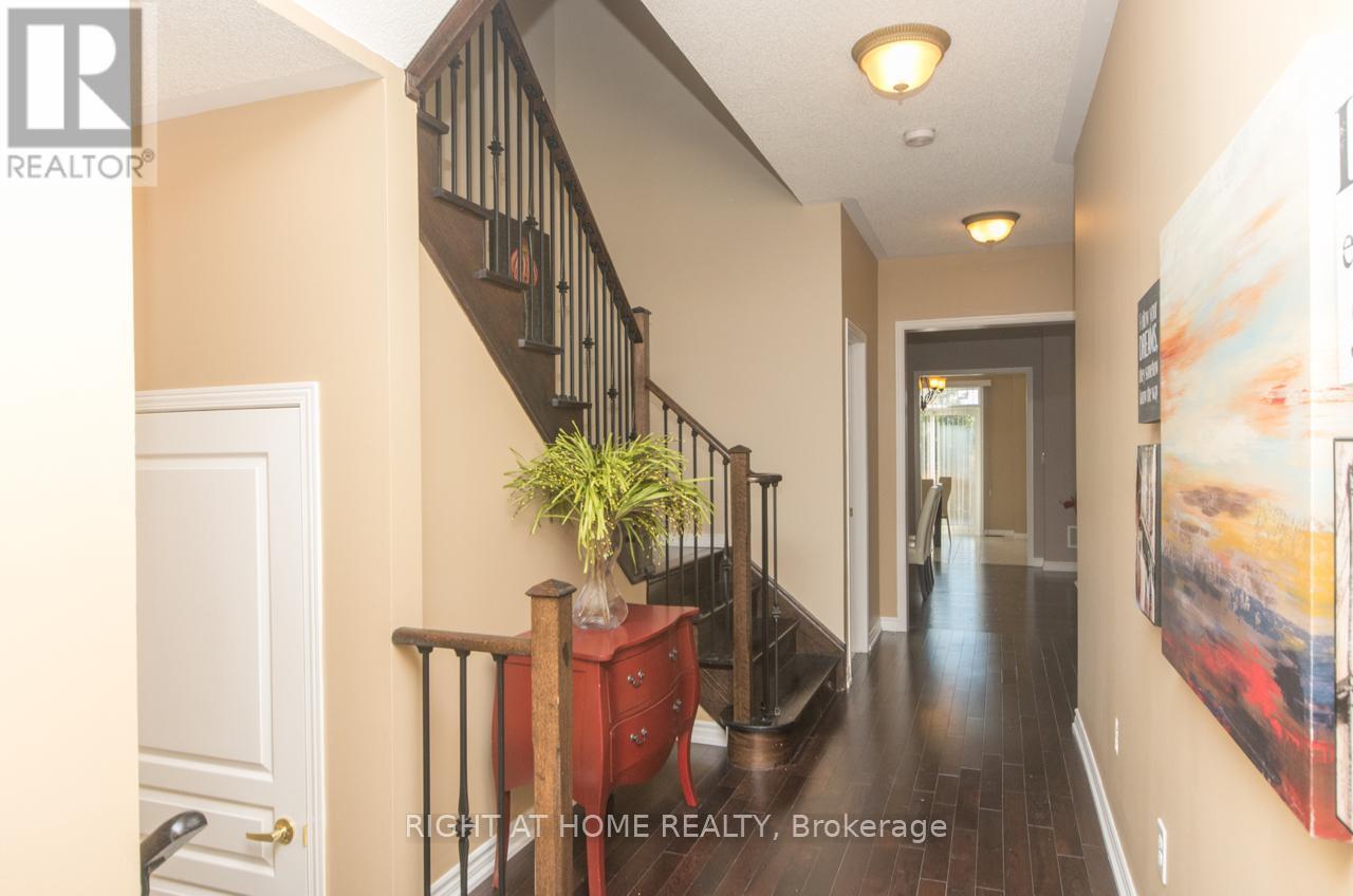 3053 Janice Drive, Oakville, Ontario L6M 0S6 - Photo 10 - W13452048