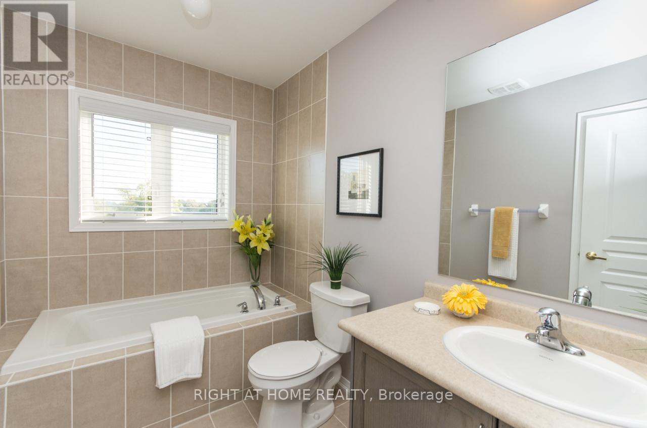 3053 Janice Drive, Oakville, Ontario L6M 0S6 - Photo 12 - W13452048