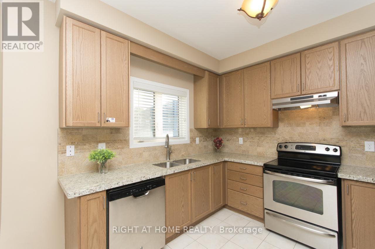 3053 Janice Drive, Oakville, Ontario L6M 0S6 - Photo 5 - W13452048